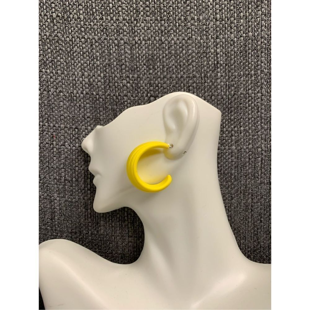 Textured Colored Hoops - Picture 1 of 2